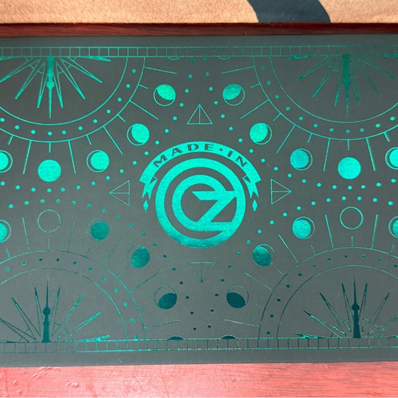 WICKED STARBUCKS Tumbler&Limited WICKED GOLD reloadable gift card keychain CARD - Picture 3 of 6